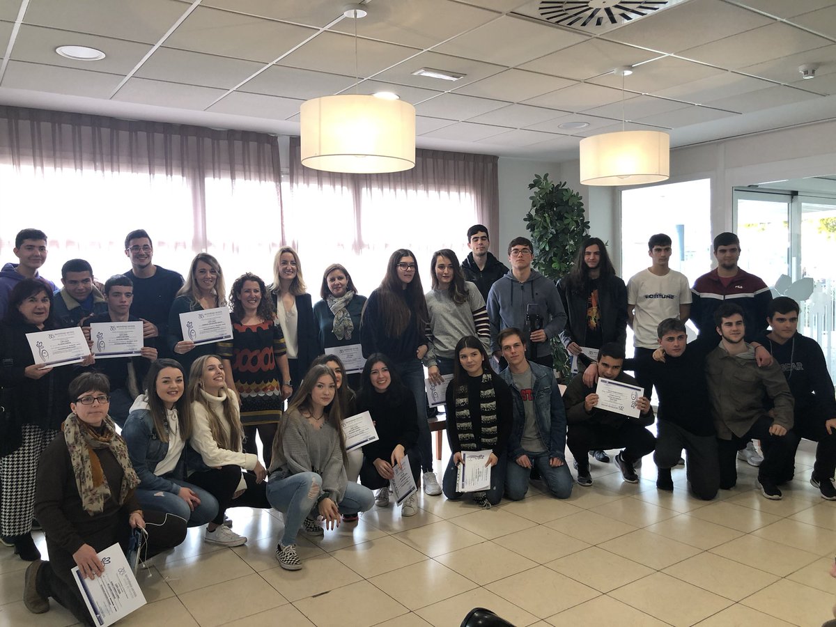 Hoy ha sido un día muy especial, l@s alumn@s del IES Lazaro Carreter han terminado su servicio en la residencia AMAVIR✨ Damos las gracias a todos los participantes!! #apsalcalah <a href="/GrupoAmavir/">GrupoAmavir</a> <a href="/AFALCALA/">AFA ALCALA</a> <a href="/Grupo5AyGsocial/">Grupo 5</a> <a href="/ILazarocarreter/">ies.lazarocarreter</a> <a href="/AytoAlcalaH/">Ayuntamiento de Alcalá de Henares</a>