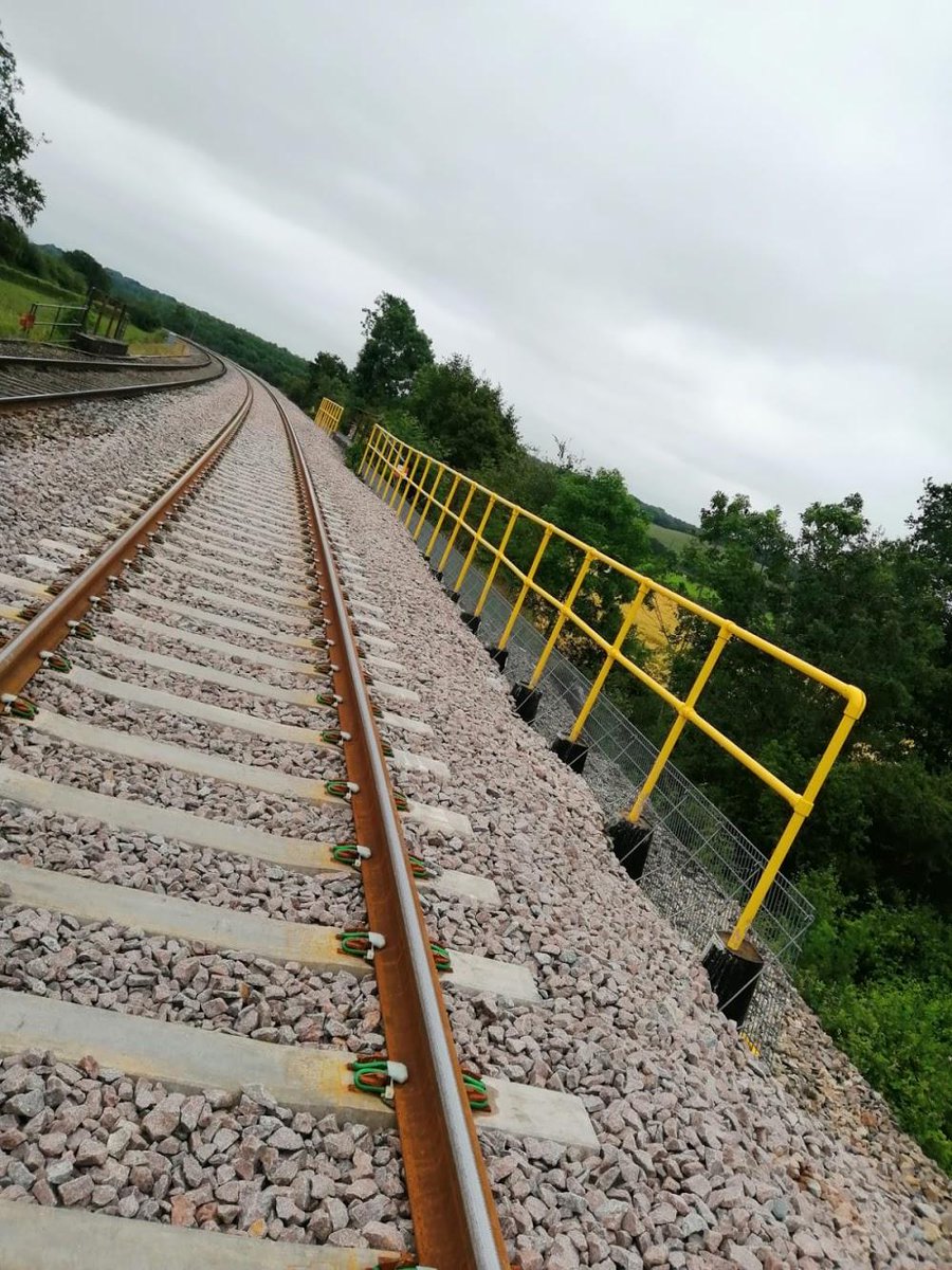 Orders of our BaFix ballast retention product, which is used and approved by Network Rail and authorised by the London Underground, are flying out of the door at the moment. 

Call our National Rail Manager, Sharon Rice, to find out more on 0208 805 5797.

scottparnell.com/bafix-ballast-…