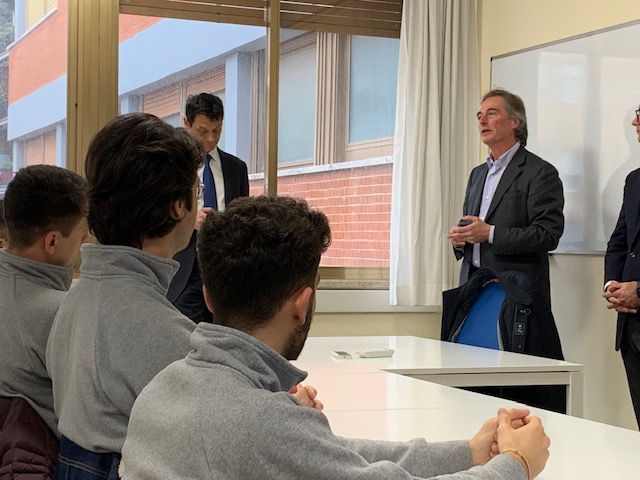 ERGnow's tweet photo. "Negli ultimi 10 anni abbiamo compiuto una trasformazione che ci ha resi il primo produttore di energia eolica in Italia, tra i maggior in Europa, oggi abbiamo un piano concentrato per l'Italia su #repowering e #reblading degli impianti esistenti." @alegarrone #AccademiadelVento https://t.co/qA6jzYmBJ9