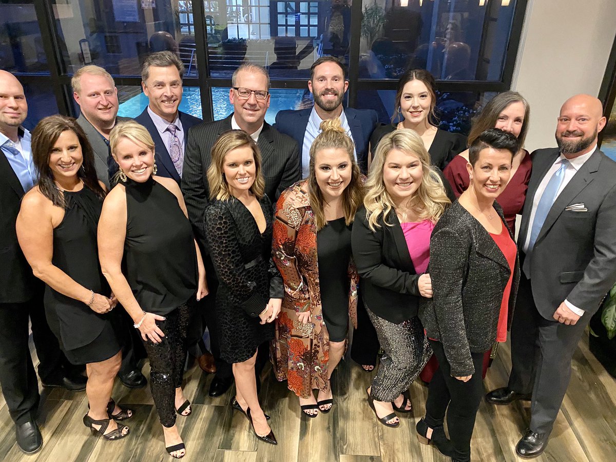 JadeBishop1's tweet photo. Cardiva Medical National Sales meeting was wonderful! I’m so thankful not only to work for this company but for the amazing team I have. I learned so much this weekend and I can’t wait to see what this year has in store for us. This is our house! #Cardiva #Ourhouse https://t.co/okBWb9udR5