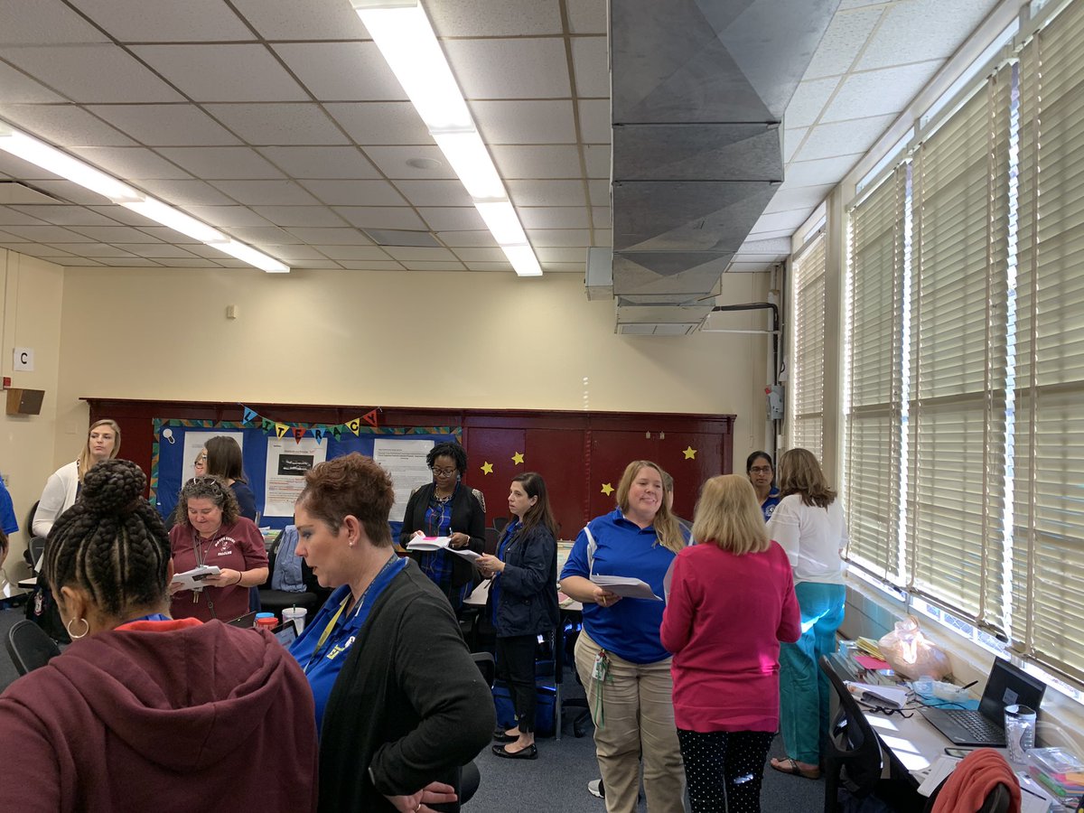 AmyH_OCPS's tweet photo. #OCPSdplc Teams are discussing considerations for elaboration in #room14 @ocpsPL @SWLC_OCPS @Jamie_LDavis https://t.co/vaUBMP8kfG