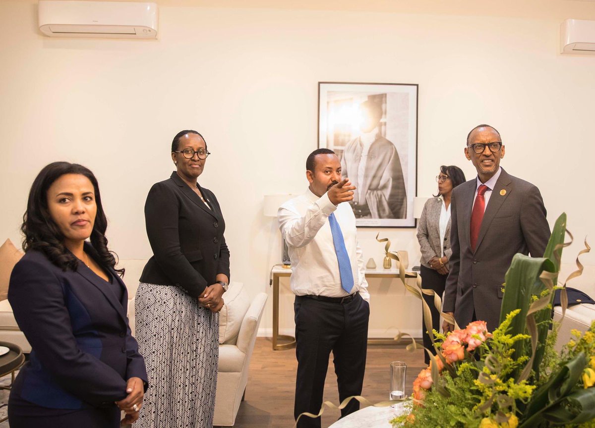 UrugwiroVillage's tweet photo. PM @AbiyAhmedAli and First Lady Zinash Tayachew hosted President Kagame and First Lady Jeannette Kagame for a luncheon at the Office of the Prime Minister. https://t.co/WgG9jKxaZk