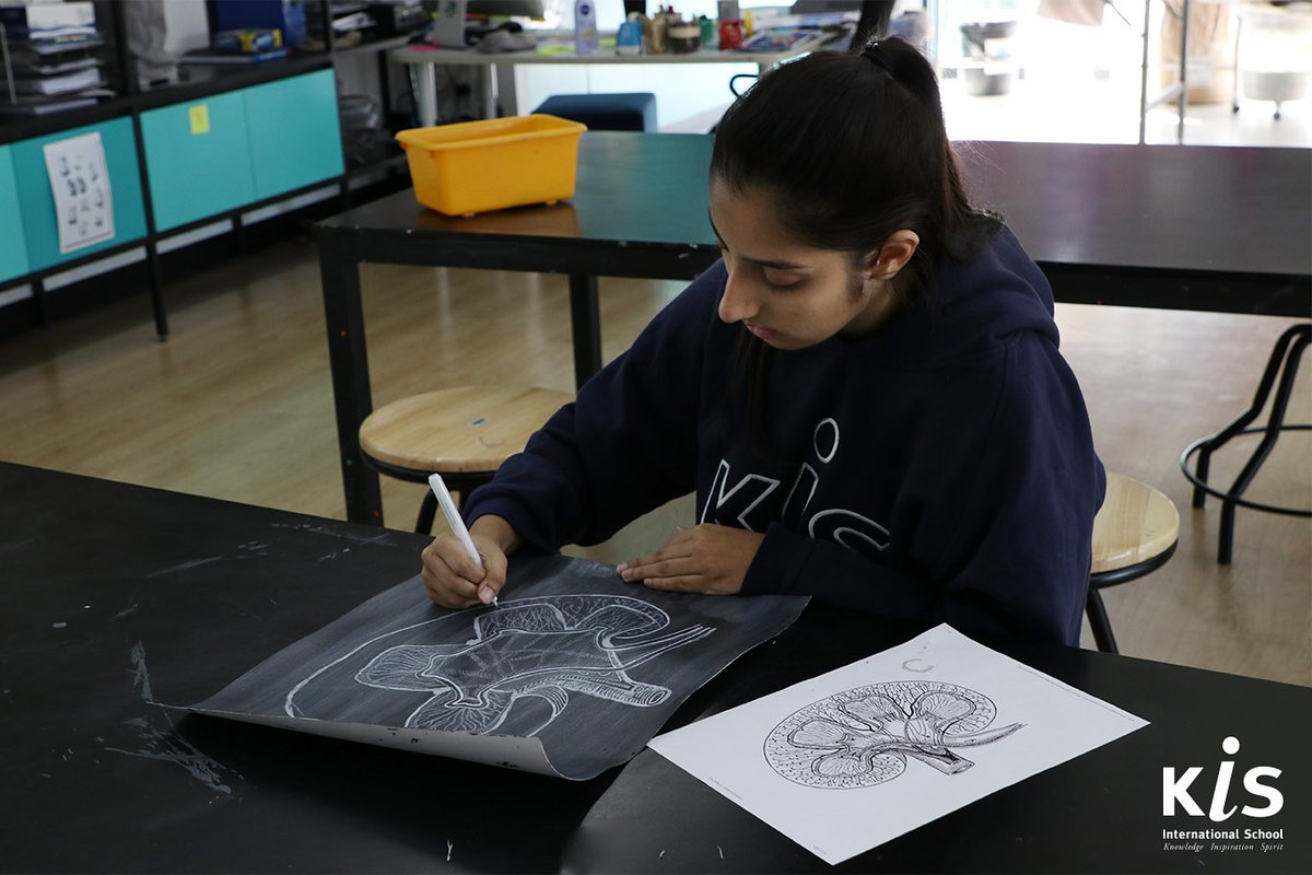 KISbangkok's tweet photo. KIS offers many after school programmes for students in both Primary and Secondary. Here are some pictures of our budding artists hard at work in the Free Form Art Club offered to Secondary students on Mondays and Tuesdays. #kis #kisMYP #kisDP #learnbydoing https://t.co/M1qBZ9pJny