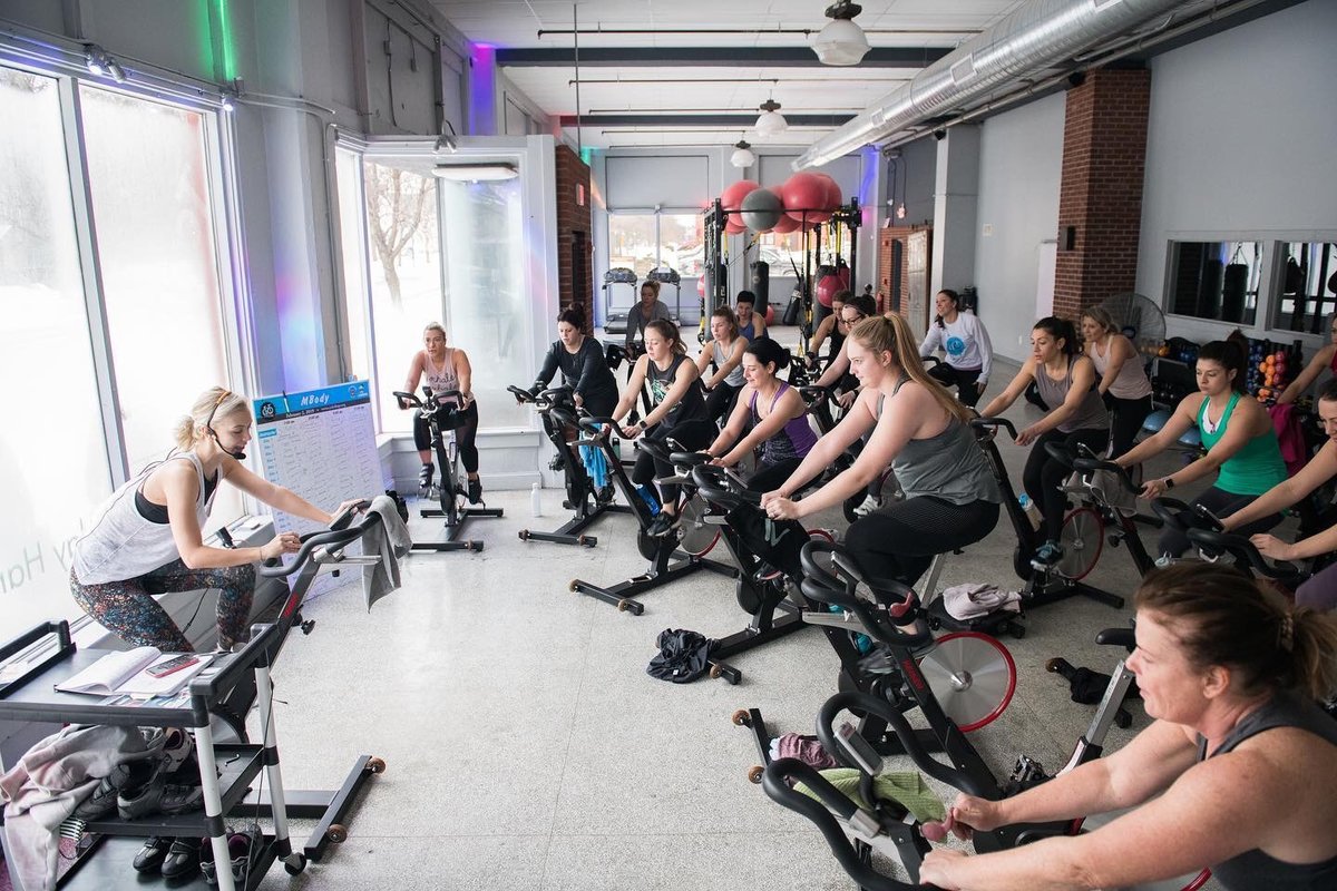 rochester's tweet photo. Monday Motivation π΄ββοΈπ₯πͺ February is Cycle Month at @Mbodyrochester. Stop by to check their details of Febβs CycleMonth challenge!! Itβs π₯π₯ #februaryfitness #mbodycycle #thingstodoroc #mbodyrochester #roc #rochester #upstateny #wny #visitroc #iheartroc #supportlocal #sponsored https://t.co/BcHrbF0RCz