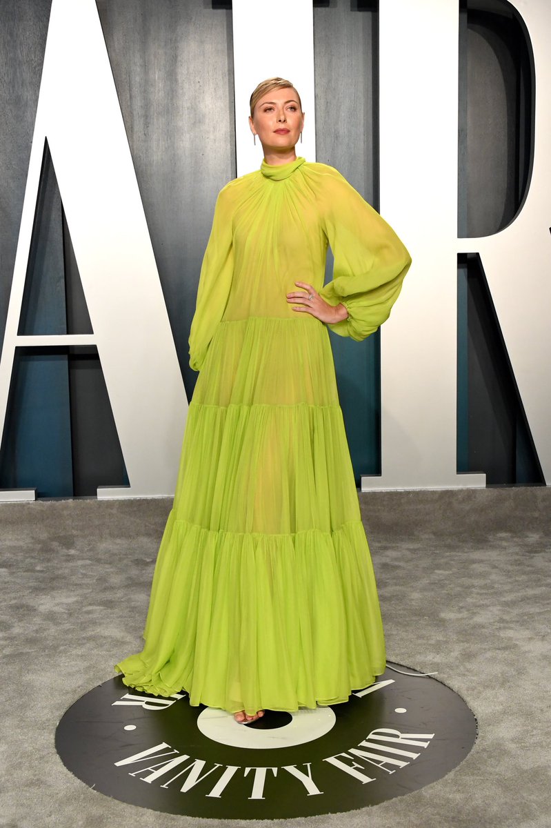 MariaSharapova's tweet photo. Ethereal in @MaisonValentino @VanityFair #Oscars2020 https://t.co/rKoPGXp96O