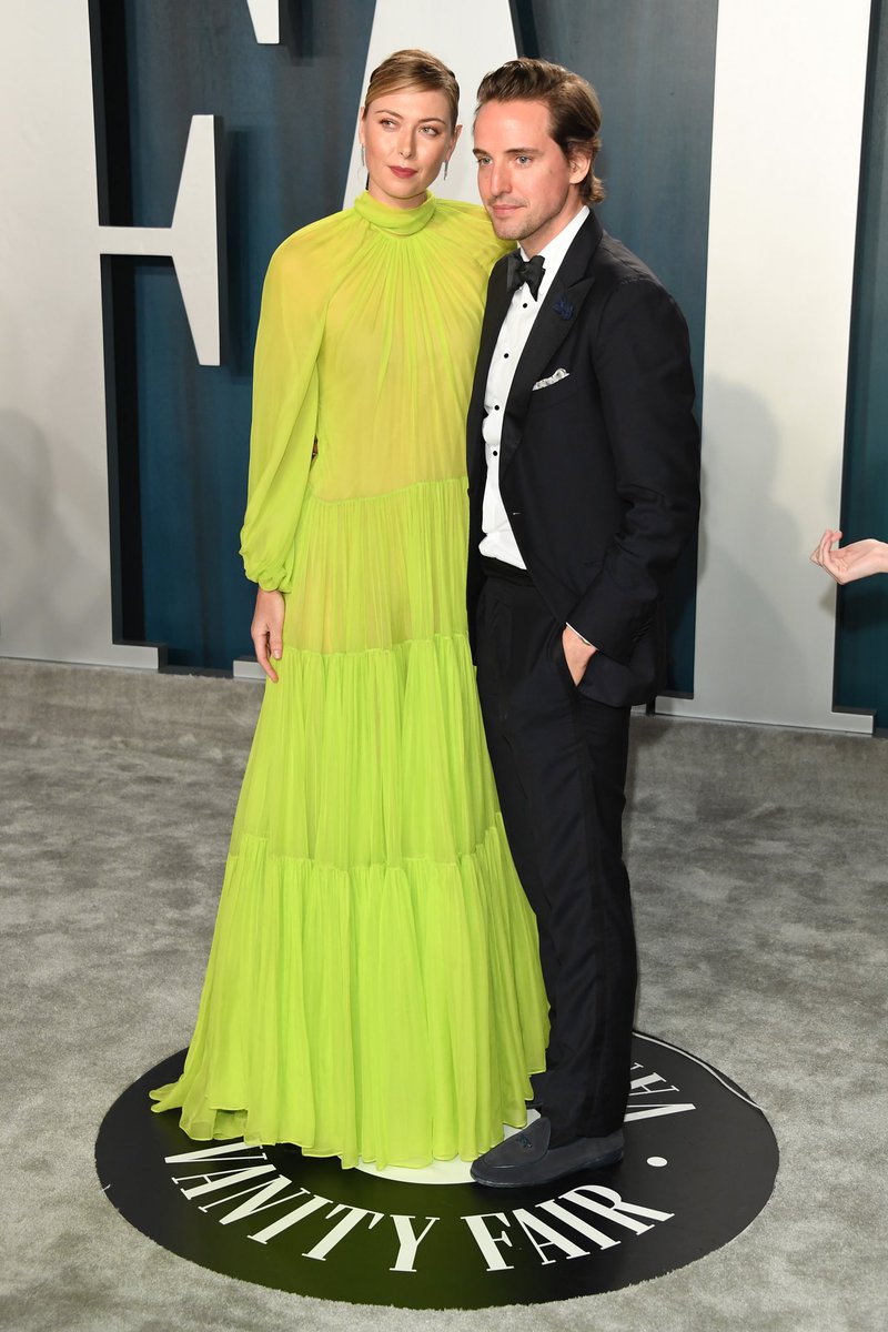 MariaSharapova's tweet photo. Ethereal in @MaisonValentino @VanityFair #Oscars2020 https://t.co/rKoPGXp96O