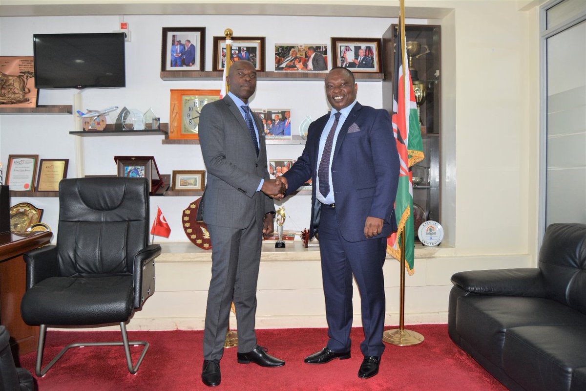 kenya_chamber's tweet photo. KNCCI in partnership with @homeboyzkenya will soon be piloting "SME Hub Mashinani" project. An incubation program aiming to aid SMEs grow their businesses, offer market linkages and mentorship.@Ngatia_Richard @AngelaNdambuki @FElmaawy @DrEricRuto @NairobiChamber @mykerabar https://t.co/jNJOqpkU38