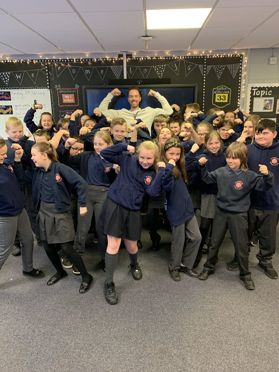 STAClassY6's tweet image. A big thank you to Nathan from LOS Gym for coming to speak to us &amp;amp; answer our questions on all things Health &amp;amp; Fitness! 💪 We learnt lots and are motivated to keep focusing on enjoying our exercise &amp;amp; balanced eating ... even Nathan has treats though! (M&amp;amp;S choc pud) #teamstannes