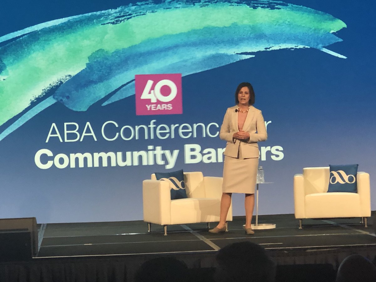 CMaxCook's tweet image. Missouri’s own Luanne Cundiff kicking off the ABA Conference for Community Bankers!!!!