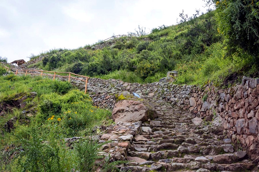 Turiweb1's tweet image. #Cusco: recuperan #CaminoInca de hace 500 años en Parque Arqueológico de #Tipón. Lee la nota aquí: turiweb.pe/?p=10993