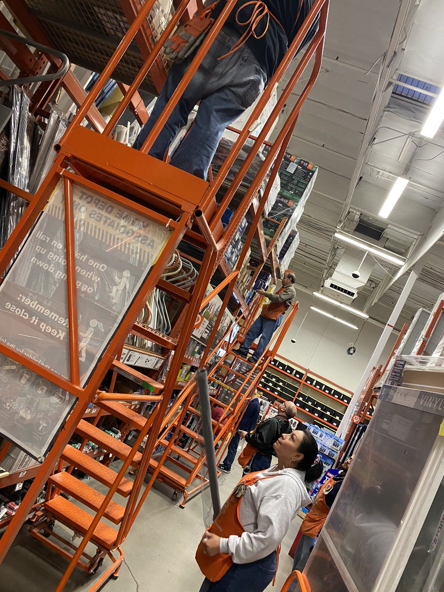 Department of the day power pack down. @shandra_hunt @thdsaltarelli <a href="/TonjaBarnicle/">Tonja Barnicle</a> <a href="/CaylorLarry/">Larry Caylor</a>