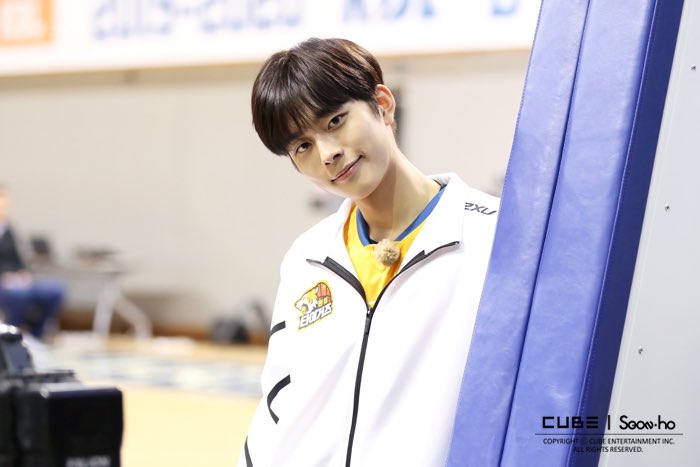 CUBE_YOOSEONHO's tweet photo. [📸] SBS <진짜 농구, #핸섬타이거즈> 촬영 현장 비하인드

더 많은 사진은 유선호 공식 팬카페에서 만나보세요! 
📎 https://t.co/nluvXYuG8U

#핸���즈 #HandsomeTigers
#유선호 #YOO_SEONHO https://t.co/TEq6J7m85f