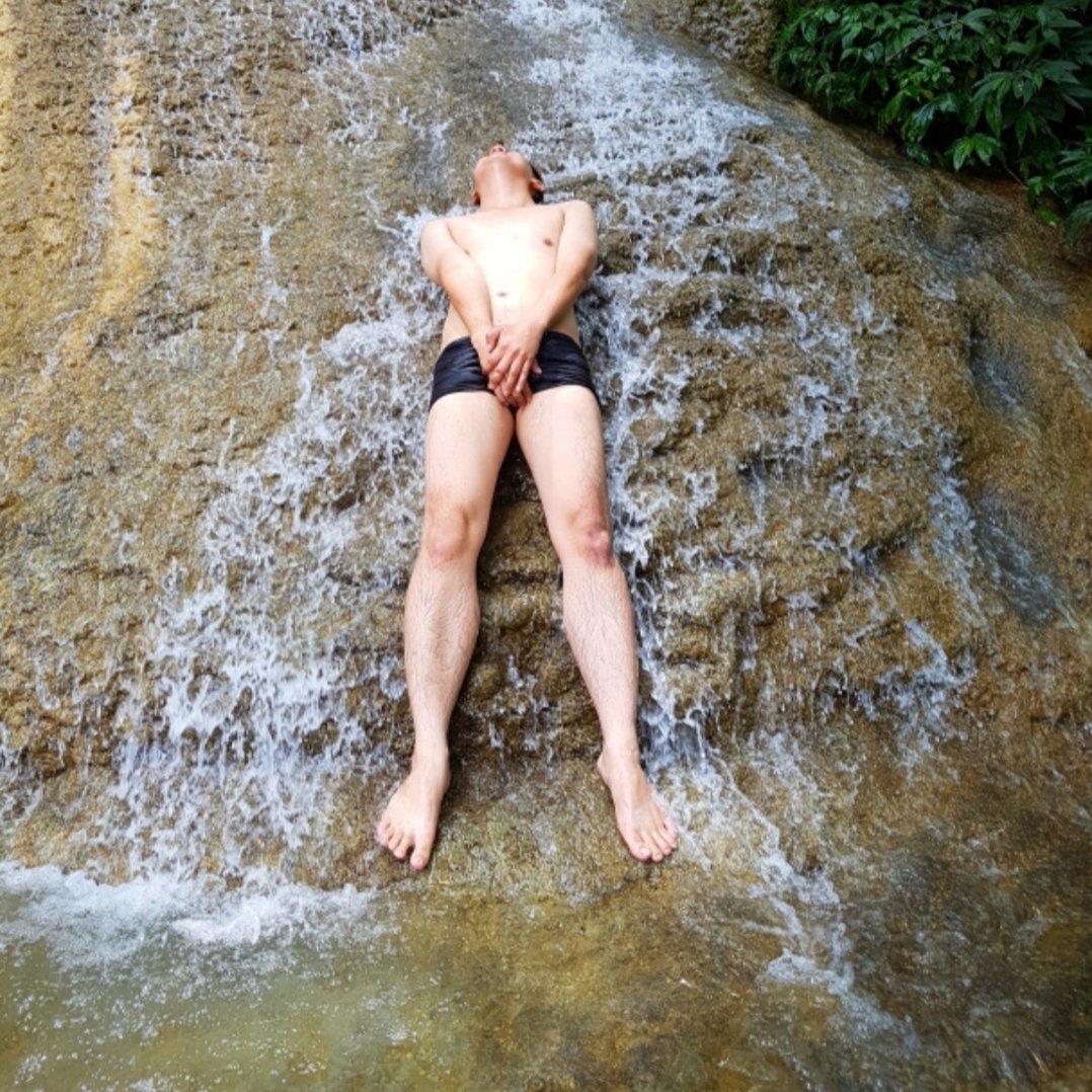 SeHun75384669's tweet photo. #NewProfilePic https://t.co/sGQuDWqhIW