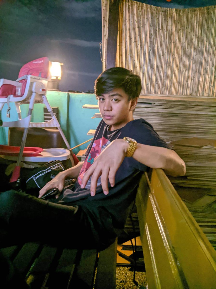 kuya_clairo's tweet photo. Drunk and High 👽 https://t.co/jY0efpB9Wu