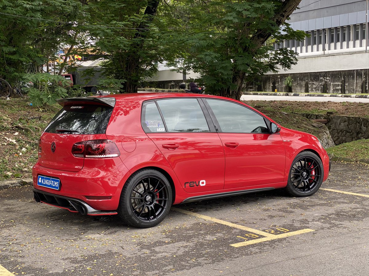 kingofrimsmy's tweet photo. VW Golf with New 18 inch OZ Racing Ultraleggera ITALY rim
For inqury pls message me sms, wechat 012-9820693 or whatsapp me directly https://t.co/oNZrDy5LzS
#vw #vwmalaysia #vwlove #vwforlife #vwclubmalaysia #mk6 #vwmk6 #vwmk6golf #golfmk6 https://t.co/xbhao1iYpz