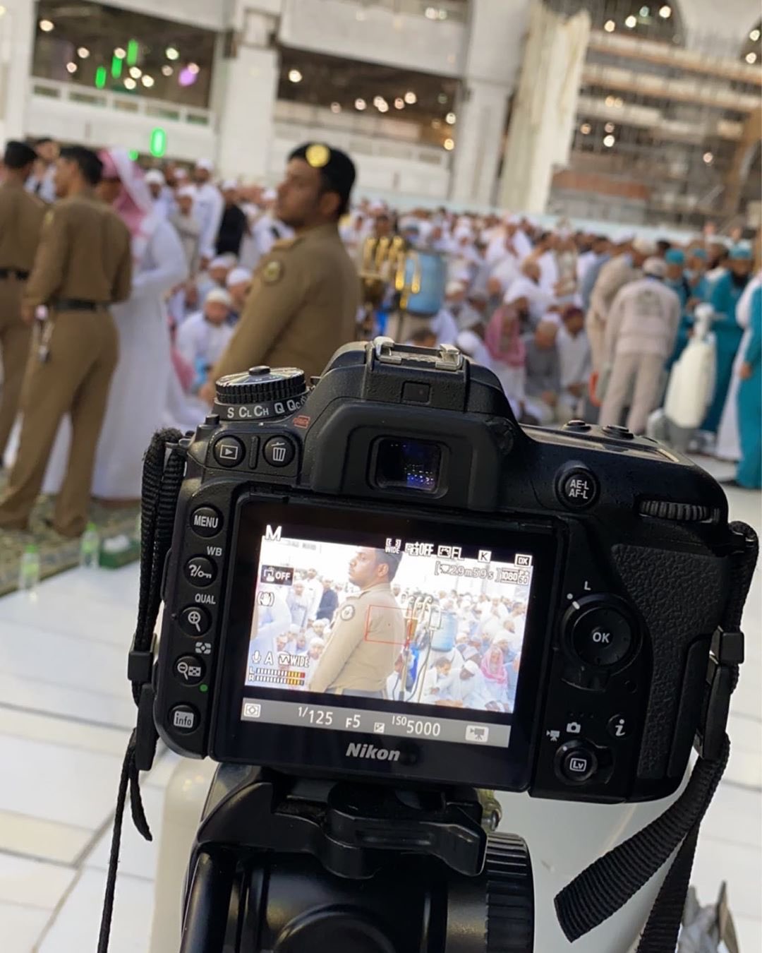 𝗛𝗮𝗿𝗮𝗺𝗮𝗶𝗻 on Twitter "The camera that records all the Live Salaah