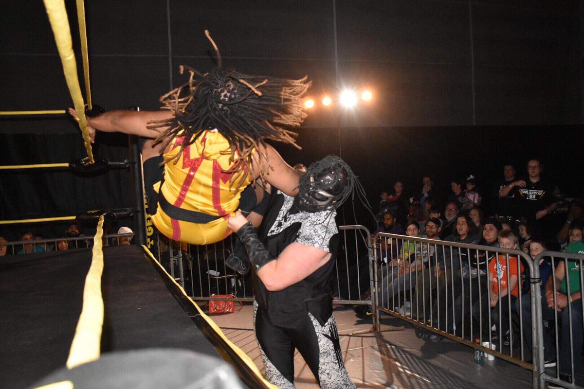 YautjaMayne's tweet image. Wanna small idea as to how my body is feeling today... Well... #carwreck #MikeTysonsPunchingBag #PainLotsOfPain @USlaughterHouse @LAGrGaming