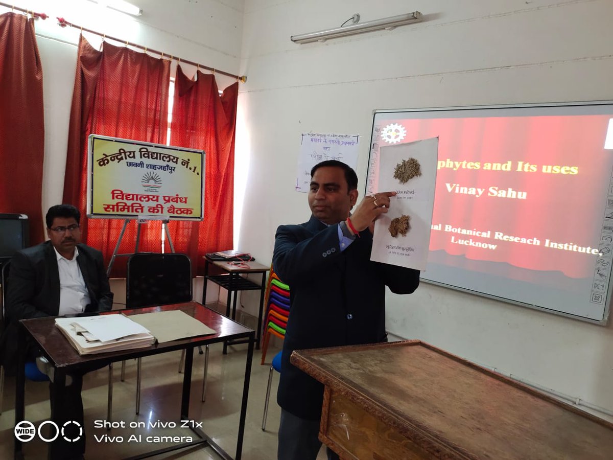 csirnbrilko's tweet photo. #JigyasaTeam of @csirnbrilko interacted with students of #kendriyaVidyalaya #Shahjahanpur today. Lectures on Importance of plants and Science Temperament were delivered by #VinaySahu and #HarendraPal. 
@CSIR_IND @KVS_HQ https://t.co/3p8SRt2Gxb