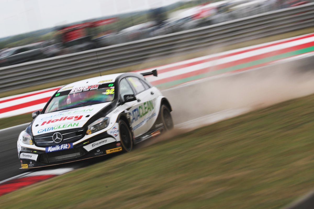 Catacleanuk's tweet photo. A bit of #mondaymotivation to get you speeding into the week ahead! #enginecleaner #catalyticconverter #btcc https://t.co/2E5QLGGGbJ