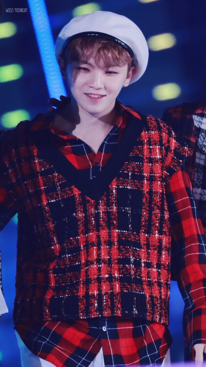 끝이 없는 귀여운 δεδ

#세븐틴  #ウジ  #우지 #SEVENTEEN #WOOZI <a href="/pledis_17/">세븐틴(SEVENTEEN)</a>