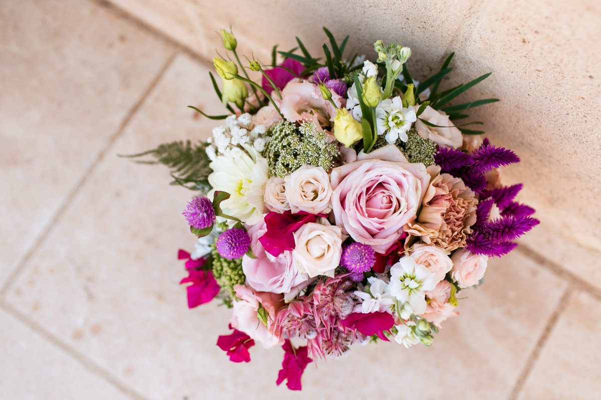 LaiaSegui's tweet photo. Cada ramo es personal y único. Realizado por @danicostaflower y fotografiado por L'Atelier - Fotografia Menorca 
•
•
•
#MenorcaEvents #LaiaSegui #WeddingPlanner #EventPlanner #Flowers #BrideBouquet #FlowersBouquet#BodasEnMenorca #CasateEnMenorca #HandMade #Decoracion #Menorca https://t.co/JwdwAV2YhT