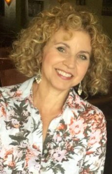 SimonDingleyTV's tweet image. Donna Tranquada has turned off her microphone.    After 40 years reporting &amp;amp; anchoring radio news in Toronto, Donna has retired. She worked for Broadcast News, CKO radio, @NEWSTALK1010 &amp;amp; @cbcradio. She also produced documentaries &amp;amp; won many awards. Canadian will miss hearing her.