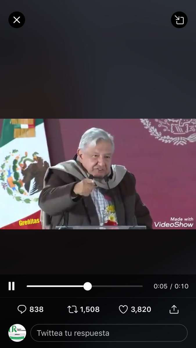 Dto05's tweet photo. #FuchiCaca con el #Corructo de López su 4T y todo su gabinete de 5a, vaya ridiculo mundial con el merolico. https://t.co/MuGNtpkY9Z