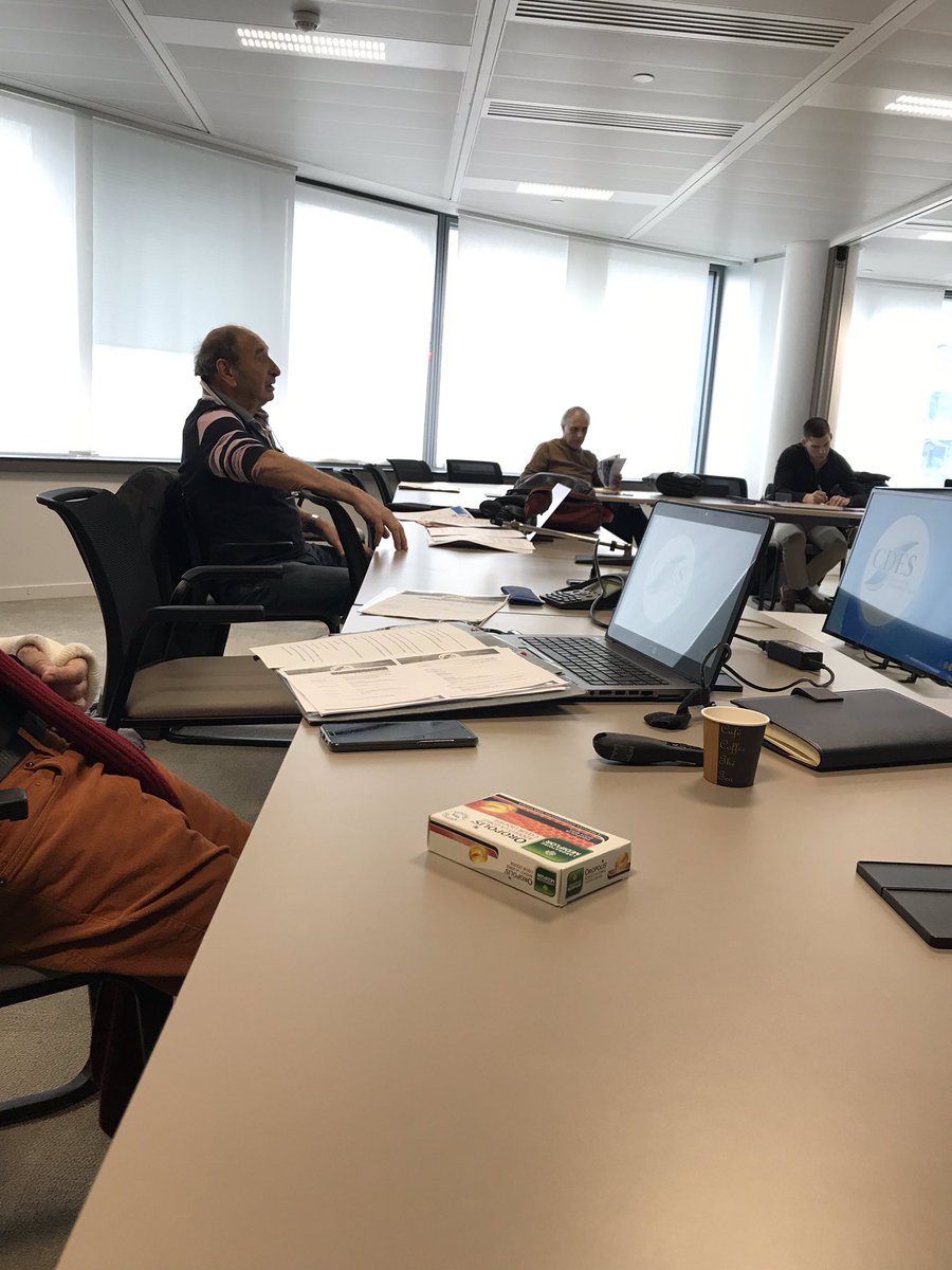 FabriceHalipre's tweet photo. @allianzfrance #AllianzSport heureux de recevoir la nouvelle promotion @CDESLimoges #Formation #Manager #Sport @ChrisLepetit @jcbreillat #PierreVillepreux #JPKaraquillo #GerardCoudert https://t.co/bb4UCMQK2Z