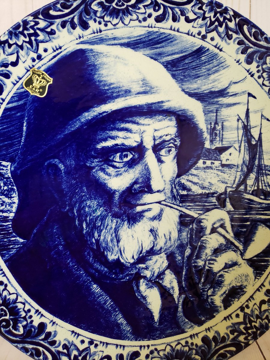 atticesoterica's tweet photo. Vintage Golden Crown E&R Boch La Souviere Belgium Delft Blue And White Transferware Porcelain Decorative Plate Collectible Retro Home Decor https://t.co/pNB3ESEMa9 #Collectibles #Antiques #AtticEsoterica #Vintage #Etsy #EAndR https://t.co/ltFUGGpIO4