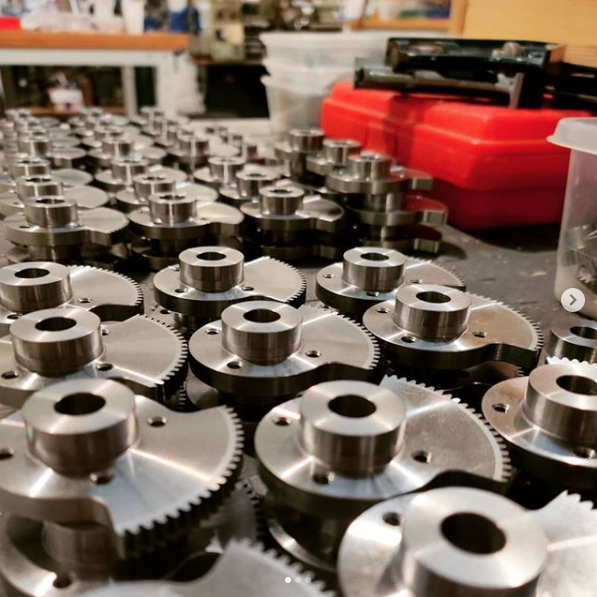 engineered_arts's tweet photo. Many gears are needed to create complex Mesmer lifelike robots. 
#robotics #robot #engineering #machining #cncmachining #cnc #mesmer #engineeredarts #animatronics https://t.co/qfqmjYIksa