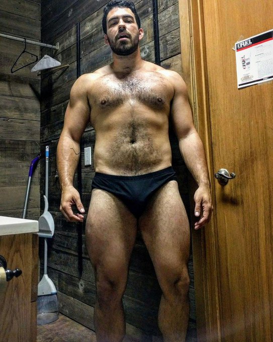 required post-workout selfie https://t.co/scHRRYNLP3<a href="/tag/amos"class="tags"><span>#amos</span></a>
