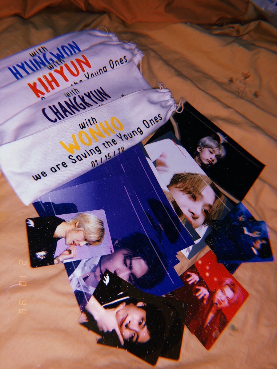 bealovesmx's tweet photo. Finally dumating na 🥰 thank you @MonstaX_Canada @MonstaX_Peru @chaeutopia @MonbebeUnitedPH for making this happen 🌸💓 #STYO  #HYUNGWON @OfficialMonstaX https://t.co/2tTGNMsrwJ