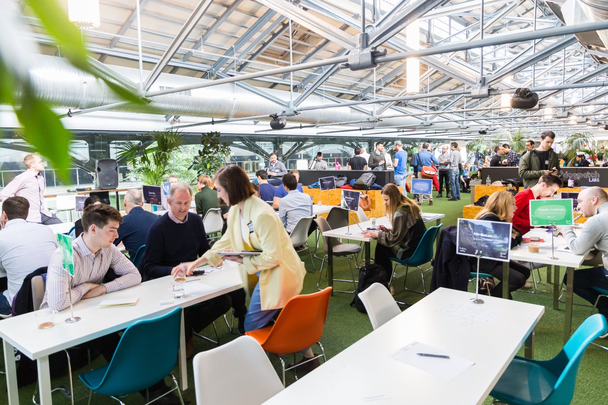 dogpatchlabs's tweet image. What an incredible way to kick #FirstFridaysForStartups 2020!

From 50 Mentor Sessions, to Lightning Talks on sales for startups with @AngelList, @hiri &amp;amp; @Sales_Optimize, to how @Intercom market &quot;evergreen content&quot; to millions with only 11 people. 

See you all in March for more!