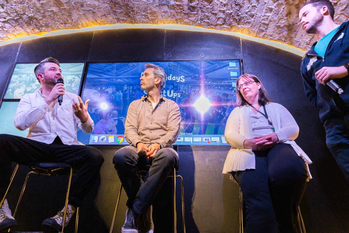 dogpatchlabs's tweet image. What an incredible way to kick #FirstFridaysForStartups 2020!

From 50 Mentor Sessions, to Lightning Talks on sales for startups with @AngelList, @hiri &amp;amp; @Sales_Optimize, to how @Intercom market &quot;evergreen content&quot; to millions with only 11 people. 

See you all in March for more!