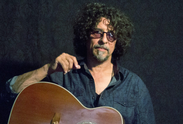 Don't miss @dannavarro this Saturday night. He's written songs for The Bangles, Jackson Browne, The Temptations, AND "We Belong" for Pat Benatar! Valentine's special: Get an on-site hotel room &amp; 2 show tix for only $99.99! <a href="/ShoresIslandsOH/">Shores & Islands Ohio</a> <a href="/sanduskyregistr/">Sandusky Register</a> <a href="/WPCR/">PortClintonRadio.com</a> <a href="/thebeaconnews/">The Beacon</a>