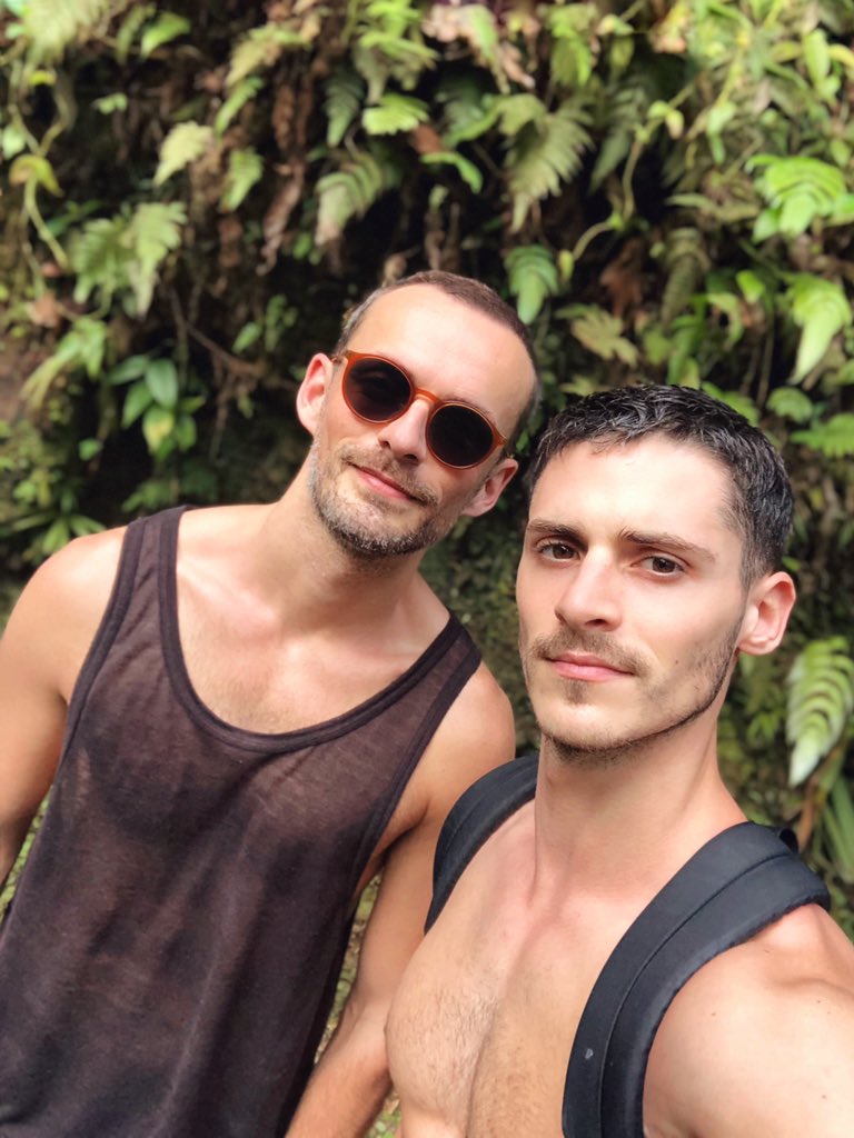 Charles Decant  tweet media