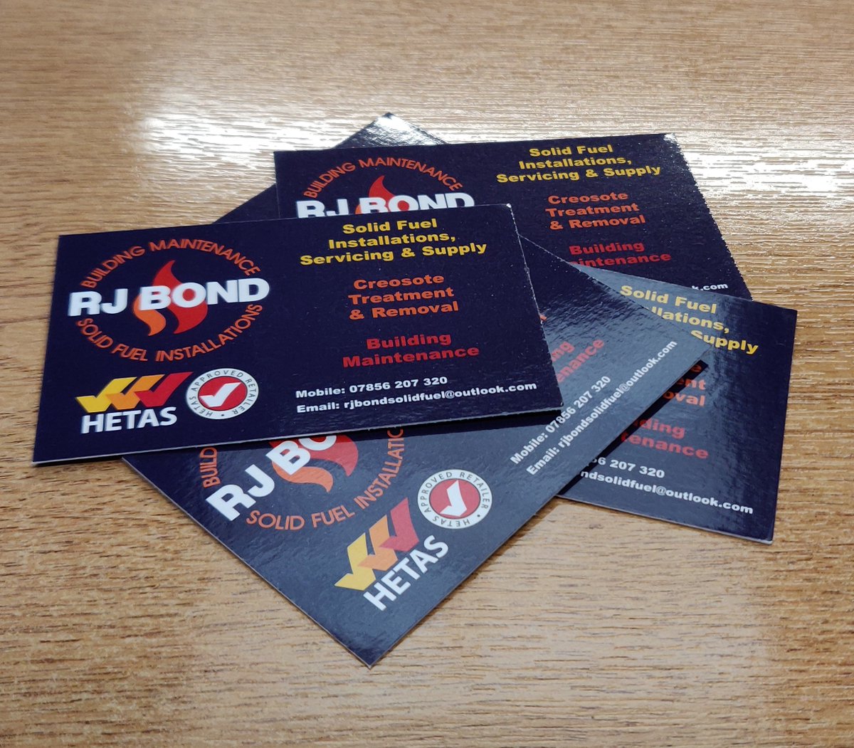a1pns's tweet photo. Shiny new business cards ready for our client to collect! #businesscards #marketing #businessstationary #uniform #customprint #localbusiness #embroidery #devonprinters #printedstationary #screenprinters #printmybusinesscards https://t.co/dh8z90X8ps
