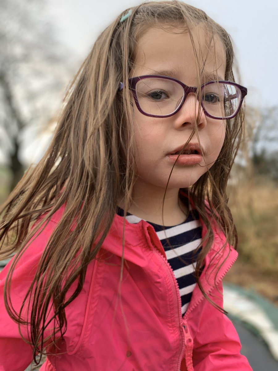 ChallengeLewis's tweet image. How beautiful is my wee girl Arla with her glasses on! #modelinthemaking @Specsavers @ModelsDirect #alltalentagency @SuperiorElect