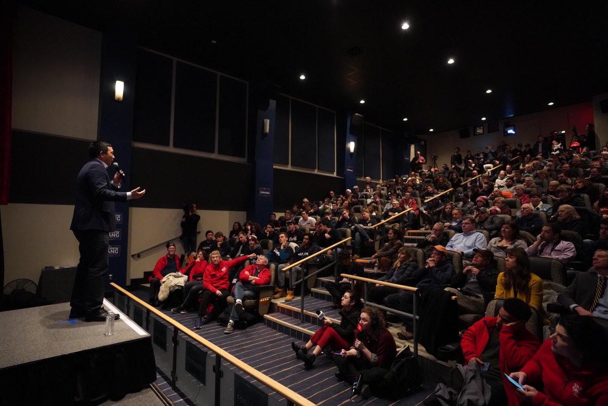 AndrewYang's tweet photo. Voters in Concord came to a movie theatre and a political rally broke out. “I’ve been looking for my candidate and I found him with one day to spare.” Thank you.  🙏🇺🇸🚀 https://t.co/HoLGxq3cdH