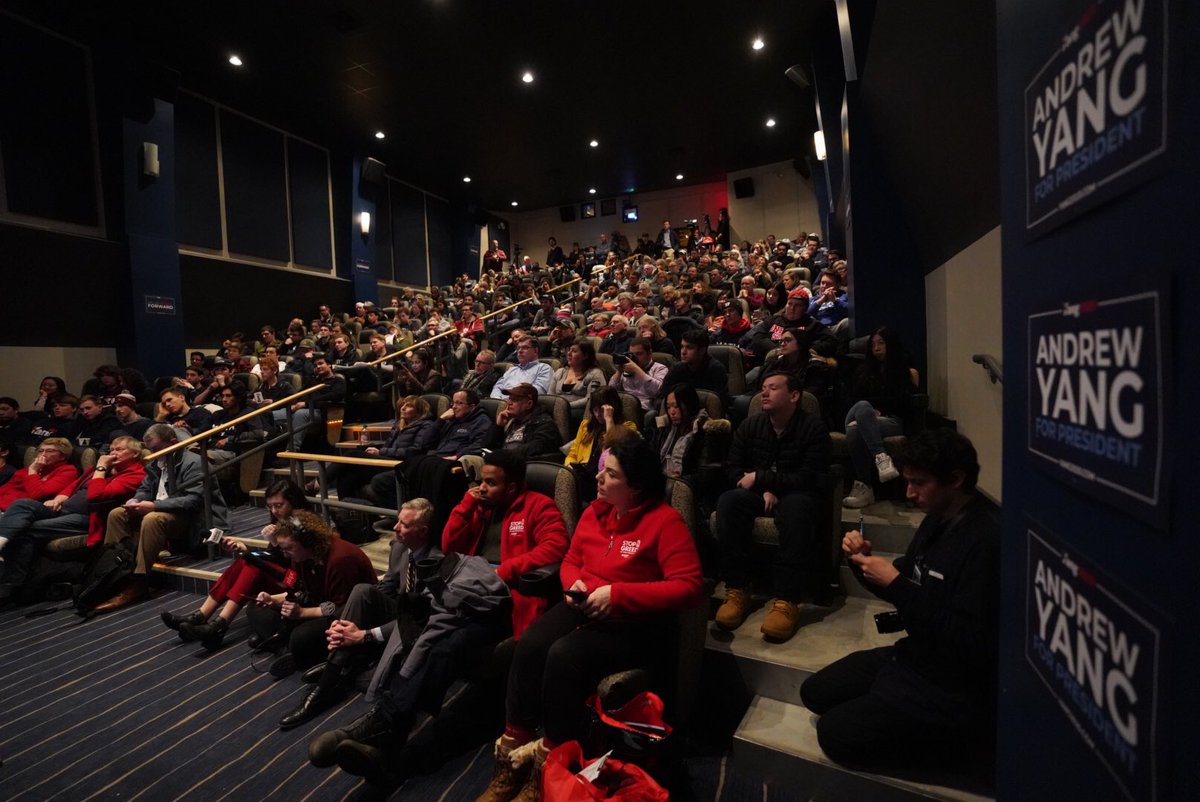 AndrewYang's tweet photo. Voters in Concord came to a movie theatre and a political rally broke out. “I’ve been looking for my candidate and I found him with one day to spare.” Thank you.  🙏🇺🇸🚀 https://t.co/HoLGxq3cdH