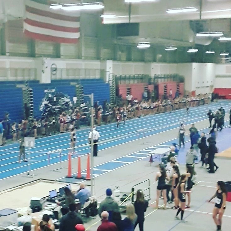 SmithtownRunCo's tweet image. @SectXISuffolk Indoor State Qualifying Meet is tonight. Good luck to all runners!
.
#RunLI #SectionXI #IndoorTrack