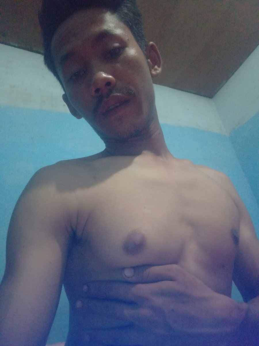 Ada yg mau netek.. 
Khusus top gendut pekanbaru