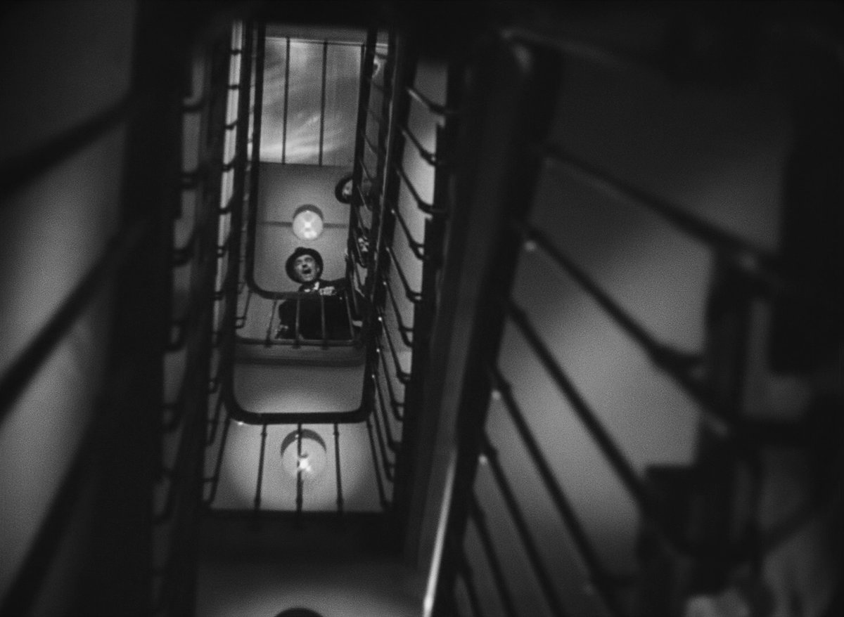 aka_X27's tweet photo. LE JOUR SE LÈVE (Marcel Carné, 1939)

Cinematography by Philippe Agostini, André Bac, and Albert Viguier.
Production Design by Alexandre Trauner. https://t.co/XUvsJY0VCt