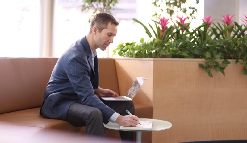 CresaDenver's tweet image. Demand for software engineers is at an all-time high, if you want to meet your 2020 talent goals, unique strategies will be required.  SVP Chris Silvestri is on @Colorado_Inno with those strategies.  ow.ly/7aX550yivin

#WorkspaceStrategy #Tech #RecrutingandRetention