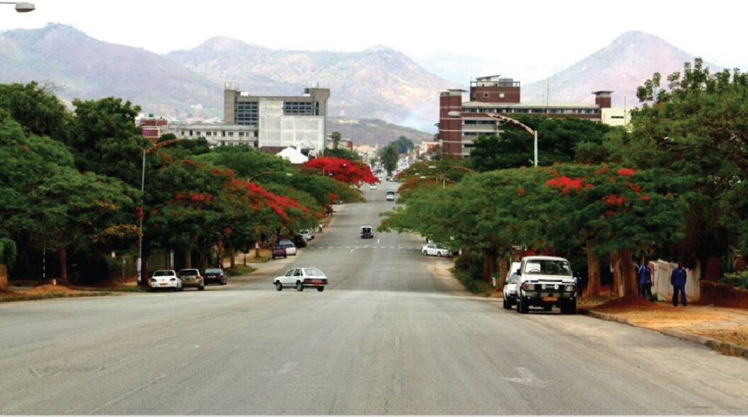kwamutare's tweet photo. The beautiful city of Mutare is surrounded by majestic mountains wish amazing views ideal for scenic walks, cycling &amp; bird viewing.
#mutare
#zimbabwe
#visitmanicaland
#visitzimbabwe https://t.co/Vi76EzpTUp