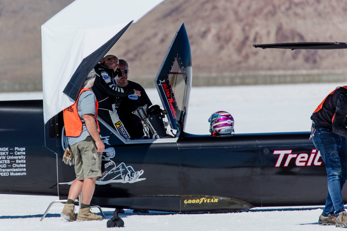 ValerieThompson's tweet photo. It's not all about the things I've done. It's about what next! The Henry Ford Museum photo & filming shoot last year at Speed Week. Thank you Lou Fischer for capturing the shoot. #Lakegairdner #ValerieThompson #DLRA #drylakesracersaustralia #SpeedWeek2020 #outbackaustralia https://t.co/1IZZMflXqF