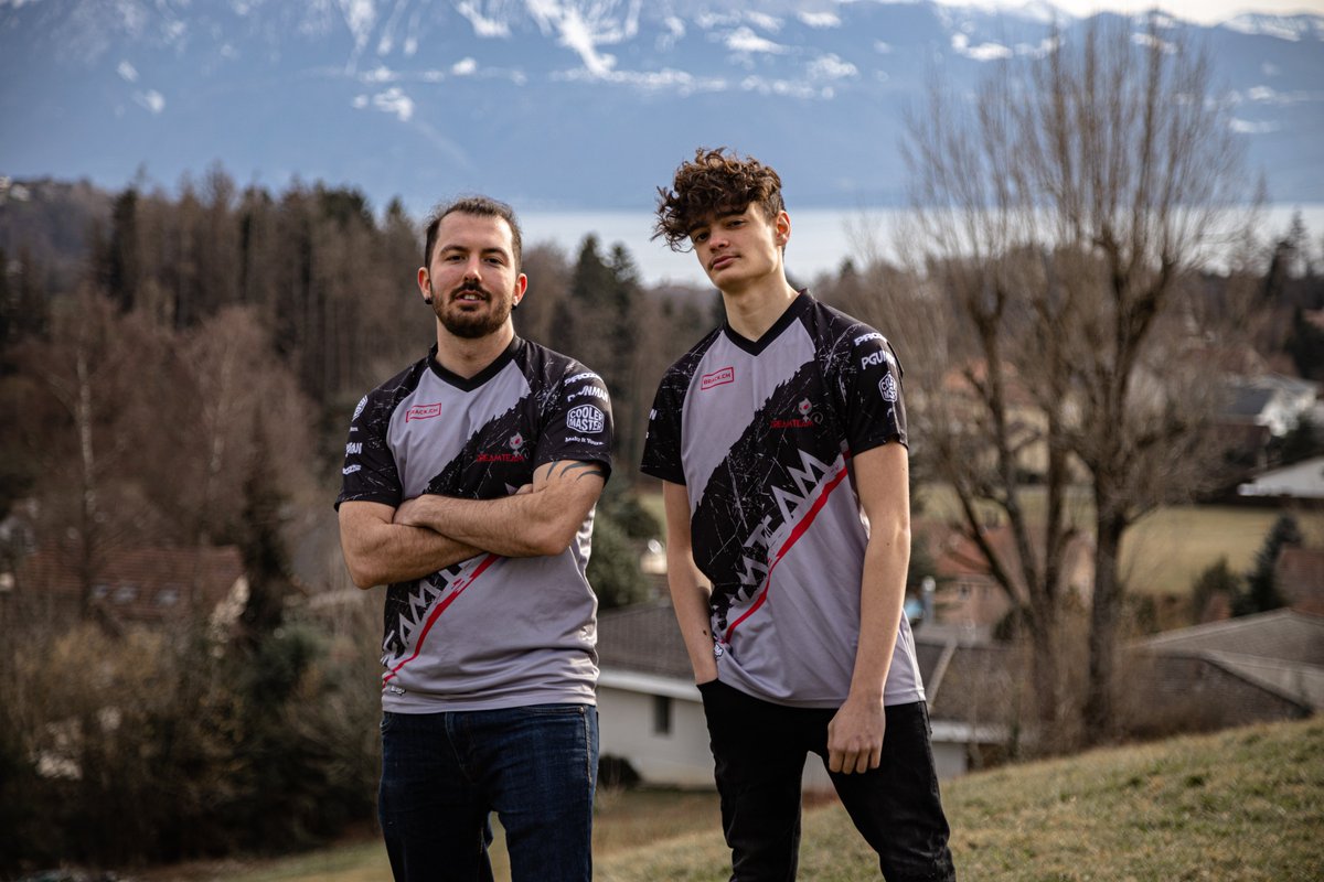 Maillot 2017 vs 2020 

📸: <a href="/kukunutCSGO/">Kevin Lopez</a> 

#GoDreamTeam