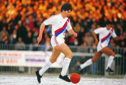 robertmdaws's tweet photo. #AlanIrvine played at #CPFC during the mid 80's @CPFC @fuell15 https://t.co/CxvaICmeeW