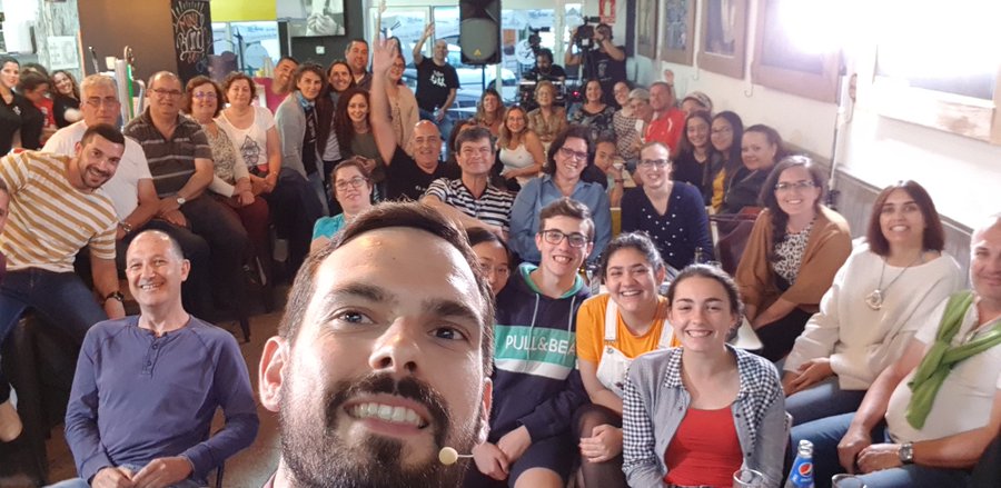 pint_scienceHIE's tweet photo. https://t.co/JEZY68n2UQ

¿Te acuerdas?
En la edición del año pasado
David Hernández Expósito @iaaucc @CSICdivulga @IAC_Astrofisica nos acercó al Sol con su trabajo de ingeniería en SOPHI @SolarOrbiter

https://t.co/CVfNS1al2e
#Pint20ES #Pin20HIE #ElHierro 
@pintofscienceES https://t.co/rpdULZCPb6