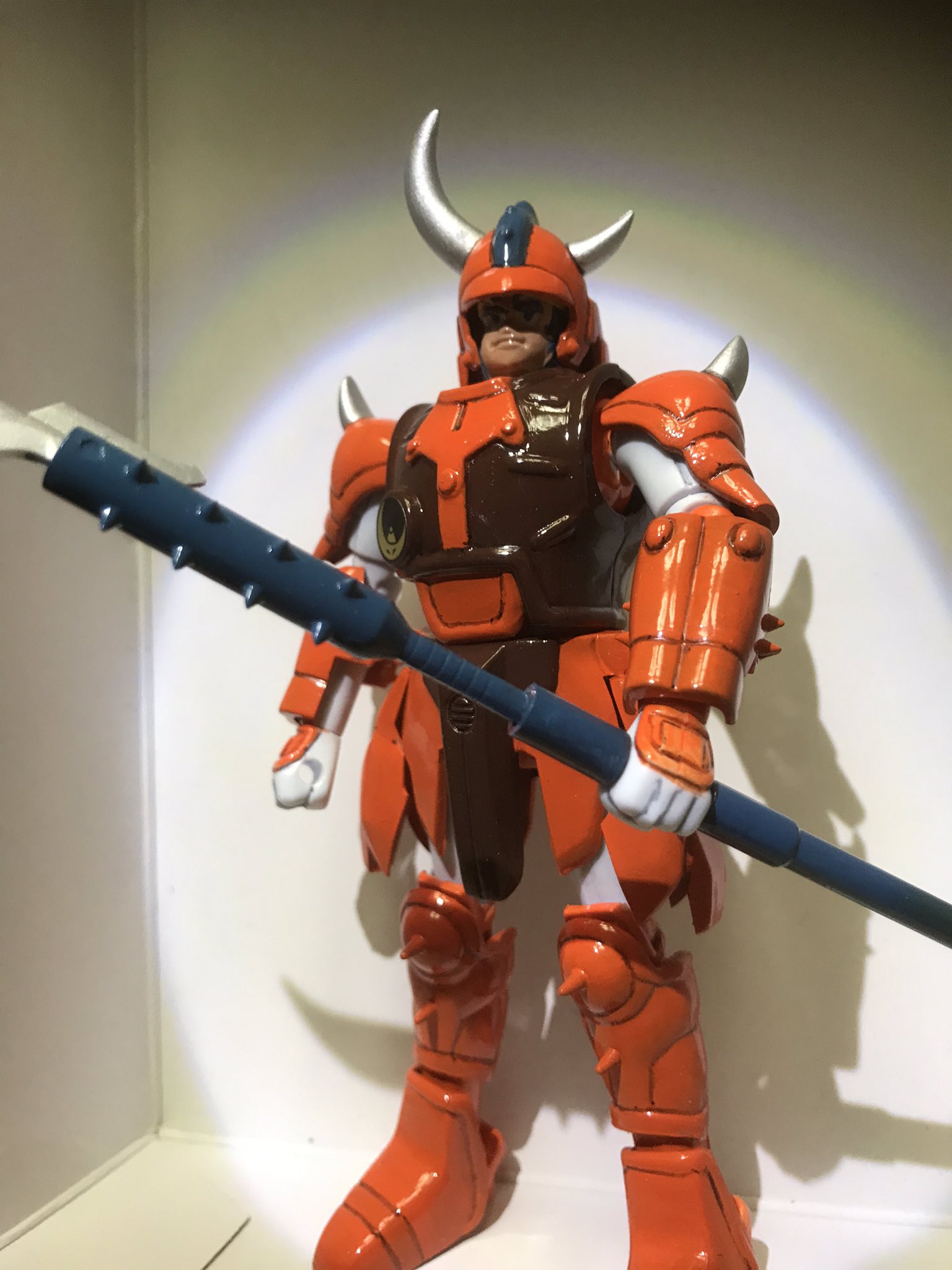 砲夢乱 一狼 ホームラン イチロウ けん玉お兄さんのサムライ製作日記 金剛のシュウ 完成 中華キャラだけあって鎧もラインが多めで墨入れも難しくてはみ出したのを消しゴムで消して の繰り返しで大変だった 兜のぶかぶかはマステを詰めてカサ増し
